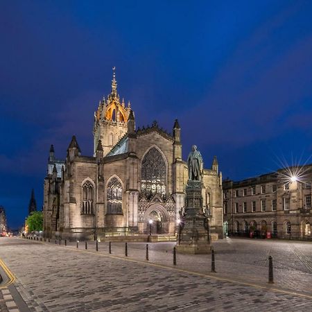 Royal Mile St Giles St Apartment Edinburgh Bagian luar foto